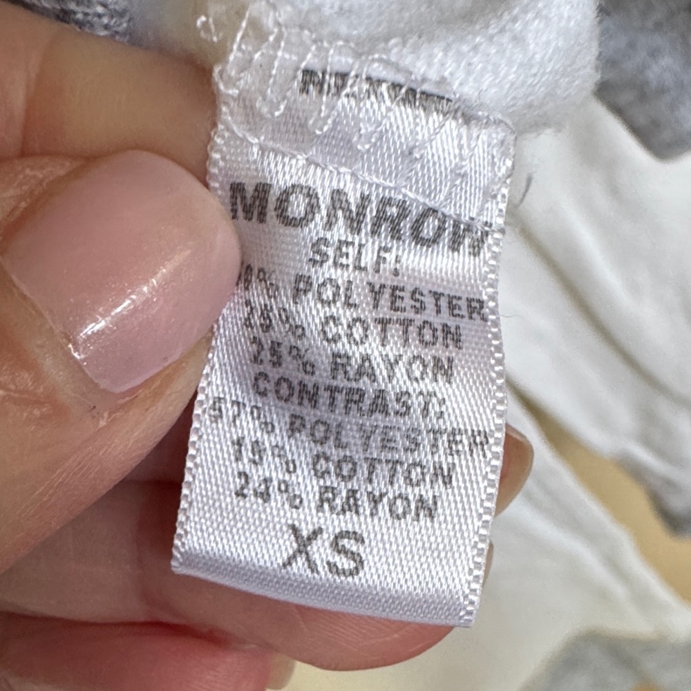 Monrow White&Gray XS lightweight Hoodie Pocket&slits on sides good condition - Picture 5 of 6